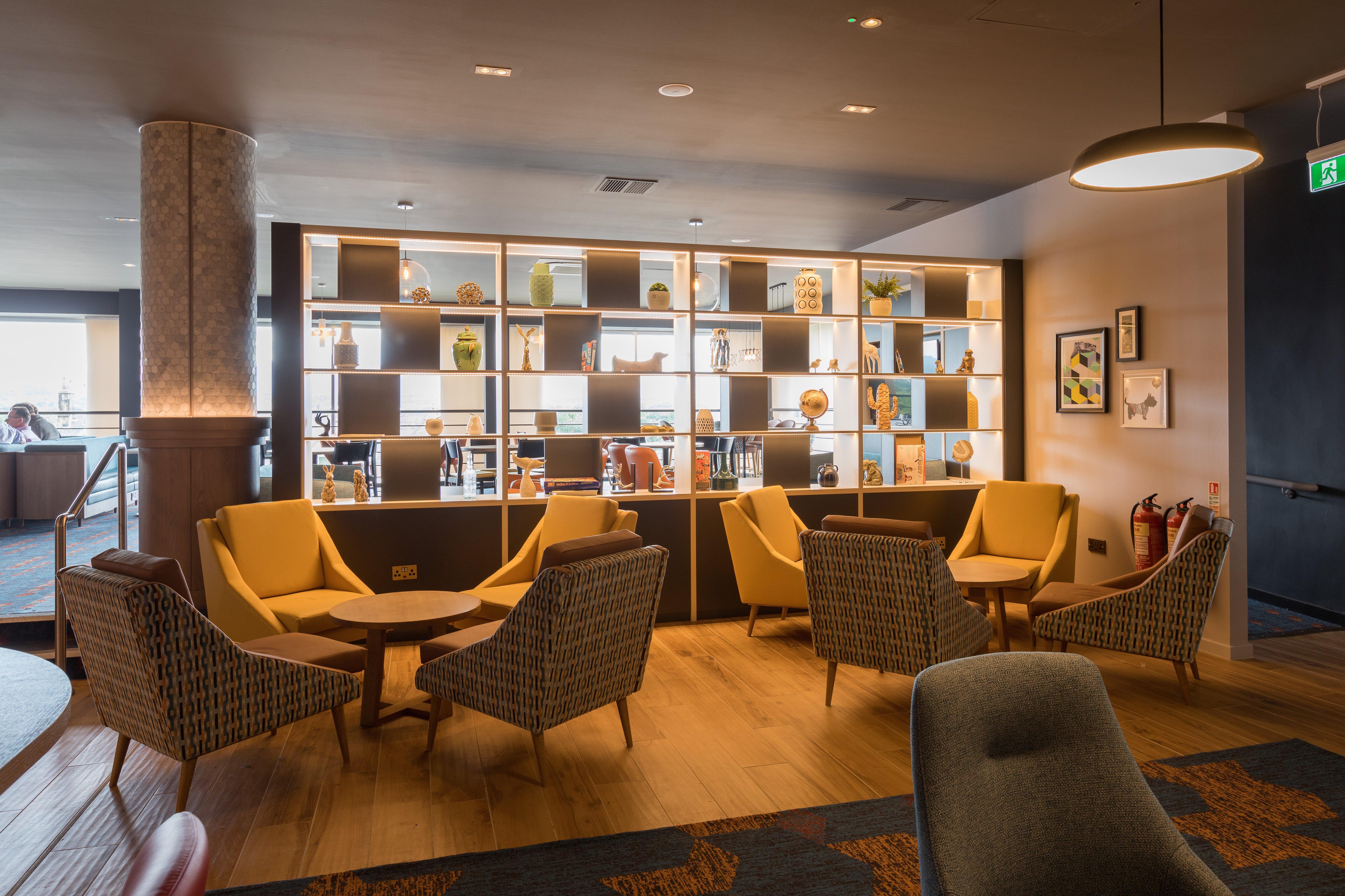 Holiday Inn Edinburgh Zoo By Ihg Exterior photo